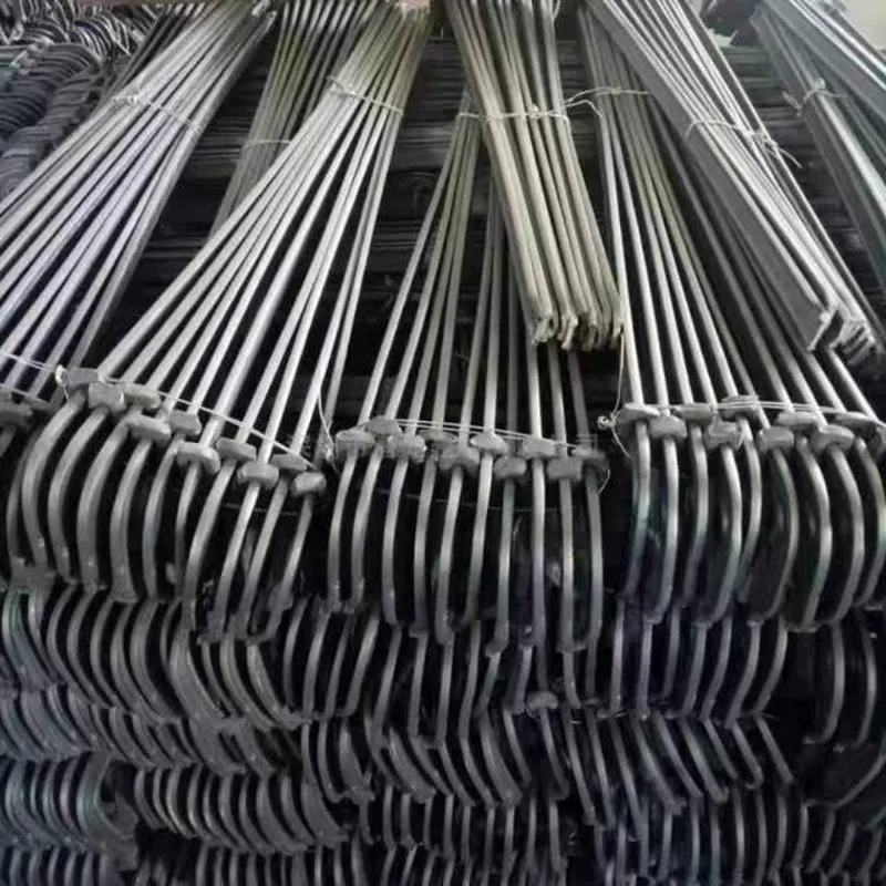 本公司大量出租出售钢管扣件油托及各种建筑材料，价格优惠，质量有保障