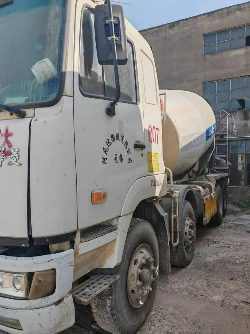 2019年——2020年华凌12立方搅拌车，7万每台，一共10台