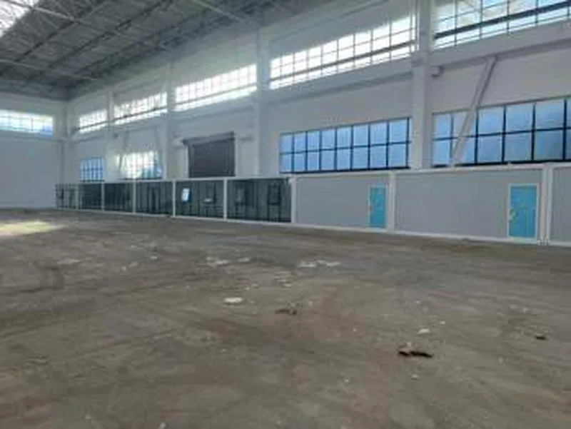 打包集装箱房屋可用于公司办公，住宿，道路基建，学校，政府，医院临时用房等等