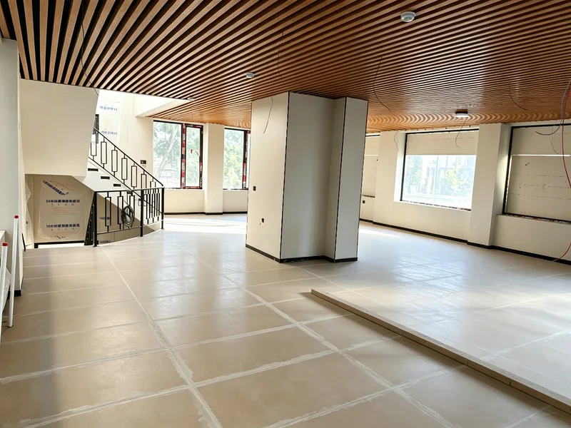 🔥临街2楼商铺出租｜单层建面100㎡，含露台整体合计300㎡
