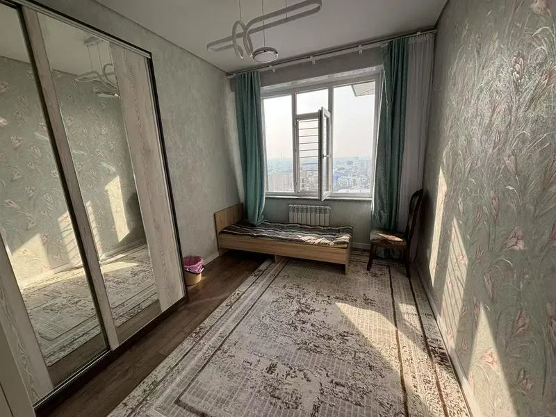 🏠 出售：阿拉木图市 ADK 商场旁优质独立房产📍 绝佳位置