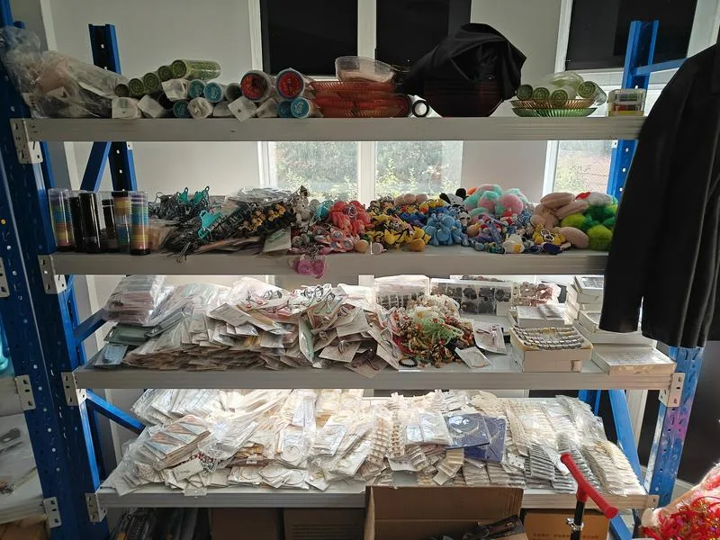 阿拉木图现有几百款中高端现货