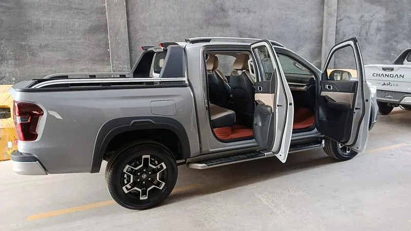 长安商用汽车～乌兹塔什干皮卡车、单双排货车、面包车销售