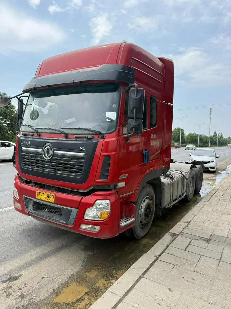 21年东风天龙牵引车，450马力，实表30公里左右，包提户4万人民币，可代办中亚五国落户费用另计