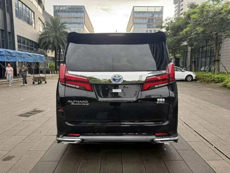 新到  29.8万 20年进口丰田埃尔法 2.5L双擎油电混动尊贵版7座MPV  前置四驱新车指导价87万那款  无钥匙进入 多功能方向盘 一键启动 电子手刹