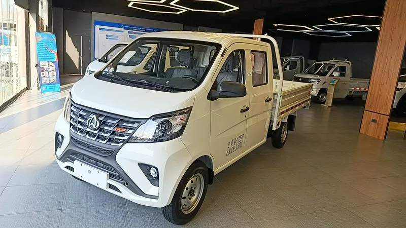 长安商用汽车～乌兹塔什干皮卡车、单双排货车、面包车销售