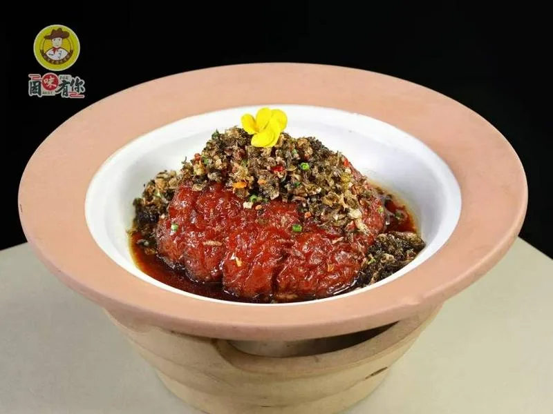 中餐优秀厨师求职 会做融合菜，川湘菜，麻辣香锅，重庆火锅，江浙菜，粤菜，西北菜，鲁菜，东北菜会做烧烤，兰州拉面，需要招聘厨师老板，加我微信   cytg666