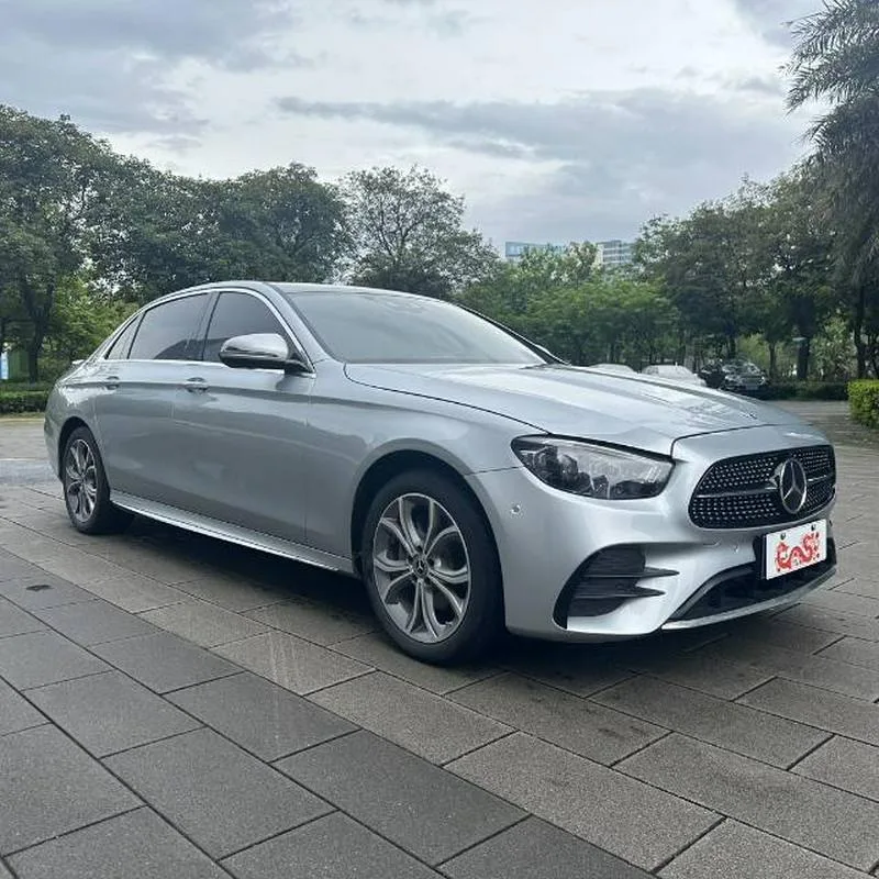 明盘：14.8万 豫户 21年 奔驰E300L尊贵运动型 2.0T 裸车56万 不要拿低配比  9挡手自一体 前置后驱 无钥匙进入 多功能方向盘 抬头显示 换挡