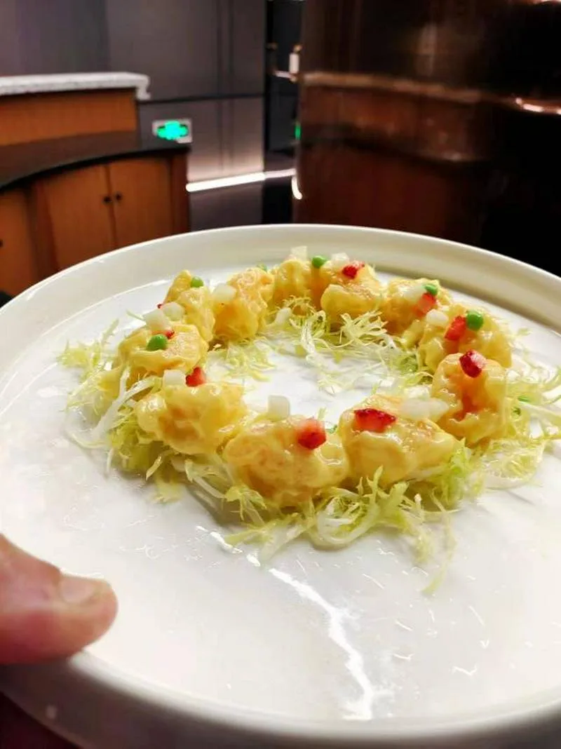 求职 中餐厨师 会做川湘菜，麻辣香锅，重庆火锅，江浙菜，粤菜，东北菜会做烧烤，兰州拉面，需要招聘厨师老板，加我微信 cytg666 雇主联系我