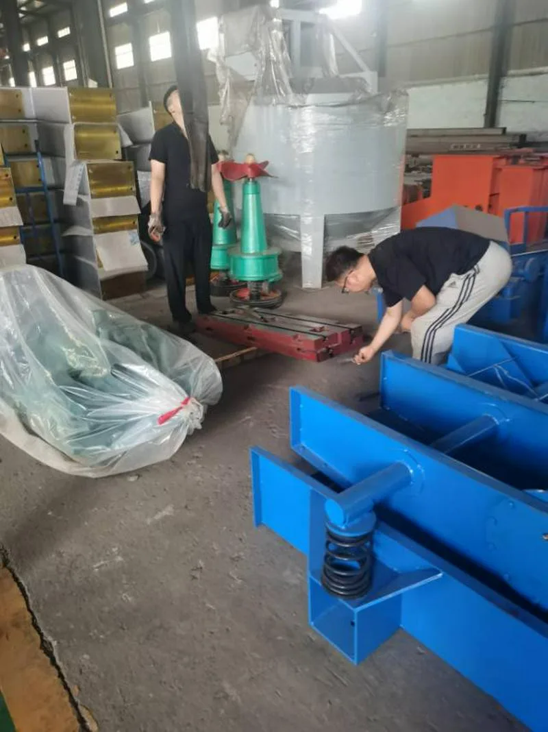 本公司  专业生产造纸设备  及造纸各种设备配件 工业毛毯 网布等    有需求的联系
