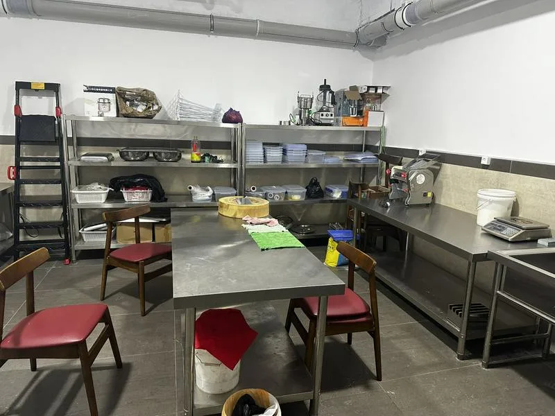 99新 厨具用品 出价格可以详谈想要的联系电话998 503301319 微信13373069010