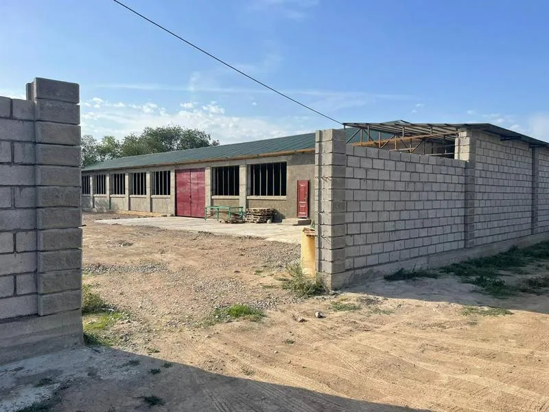 Қаскелеңде іскылад әрендаға беріледі，жол бойы,көлыкк кіріпшығыу