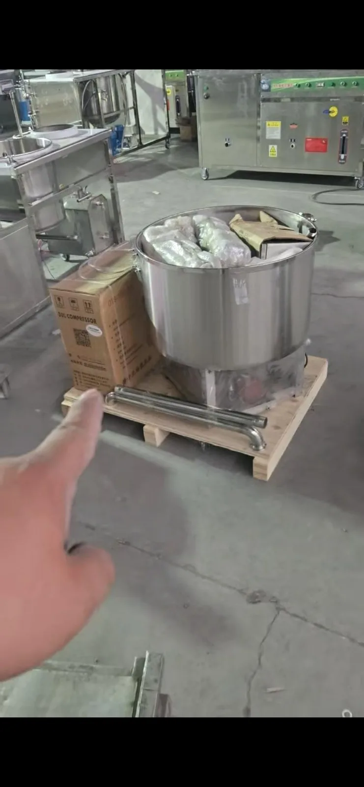 一手未开箱的豆腐机一套，豆芽机一套超低价出售